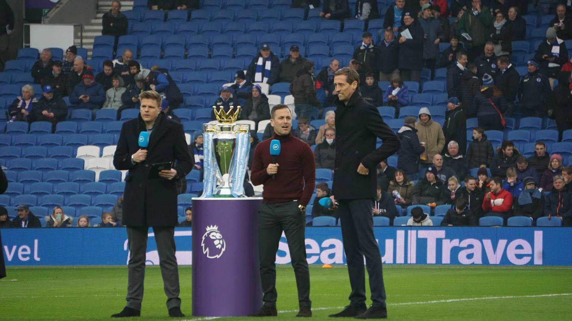 暴和不屈不 暴和不屈不